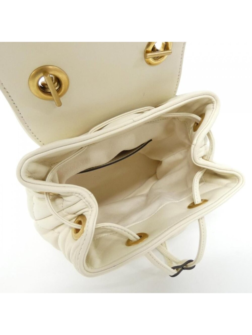 Gucci GG Marmont Backpack - Picture 7 of 8
